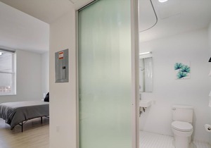 Frontdesk | Bright Downtown Studio
