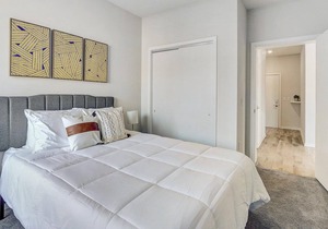Frontdesk | Convenient 2BR Brewerytown Apt