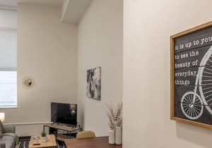 Frontdesk | Cozy Studio Apt in Cultural District