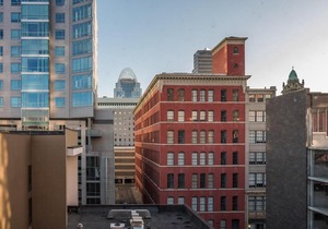 FRONTDESK East 8 Loft Apts Downtown Cincinnati