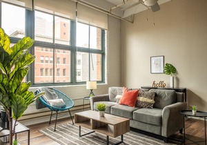 FRONTDESK East 8 Loft Apts Downtown Cincinnati