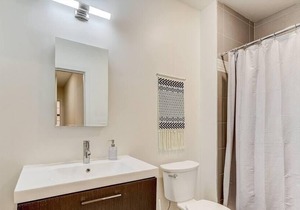 Frontdesk | Spacious 2BR Northern Liberties Apt