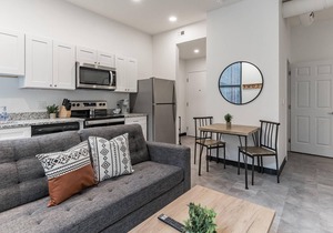 Frontdesk | Studio Apt by the Phipps Conservatory