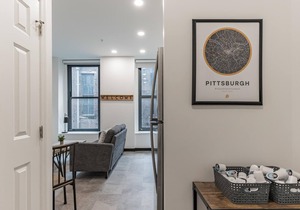 Frontdesk | Studio Apt by the Phipps Conservatory