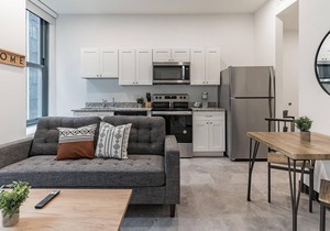 Frontdesk | Studio Apt by the Phipps Conservatory