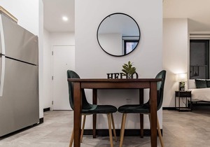 Frontdesk | Studio Apt close to Andy Warhol Museum