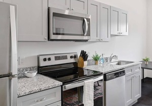 Frontdesk | Trendy 1 BR Downtown
