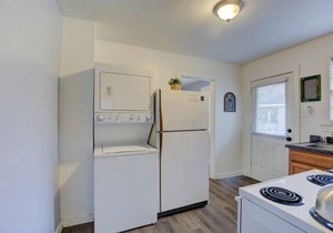 Gated Midtown Cottage with Perfect Location!