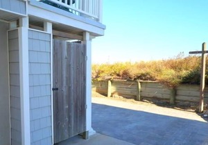 Great beachfront offering amazing ocean views.