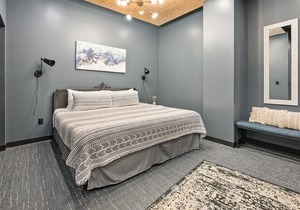 Great Stay at Boutique Hotel in Torchlight Pass Revival District, Middletown 301