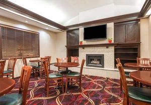 Hawthorn Suites Dayton North