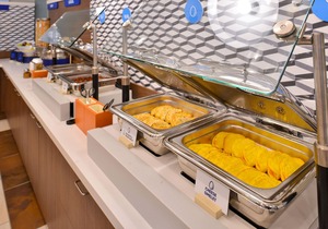 Holiday Inn Express & Suites Baltimore - BWI Airport North, an IHG Hotel