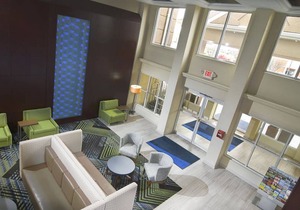 Holiday Inn Express Hotel & Stes Port Clinton-Catawba Island, an IHG Hotel