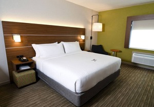 Holiday Inn Express Hotel & Stes Port Clinton-Catawba Island, an IHG Hotel