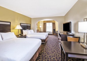 Holiday Inn Express Hotel and Suites Marysville