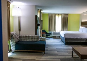 Holiday Inn Express Hotel & Suites Memphis/Germantown