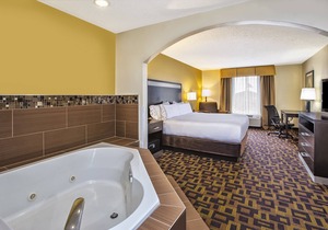 Holiday Inn Express Hotel and Suites Marysville, an IHG Hotel