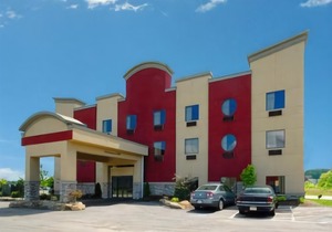 HomeTowne Studios & Suites Washington