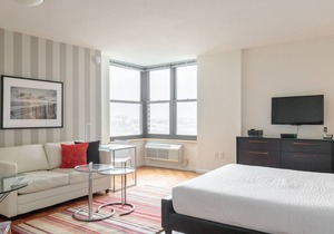 Jersey City Studio, 20-Min PATH Train Ride to NYC