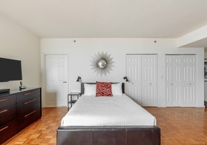 Jersey City Studio, 20-Min PATH Train Ride to NYC