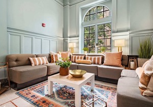 Kasa | Uniquely Designed Suite Near Carnegie Museum | The Maverick
