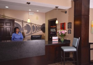 King Suite | Free Daily Breakfast and Parking
