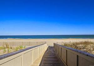 Kings Grant - 40087 Oceanside Drive #4