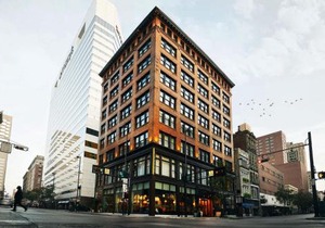 Kinley Cincinnati Downtown, a Tribute Portfolio Hotel