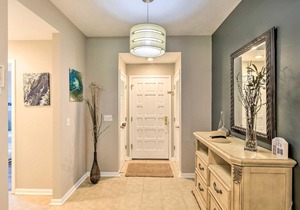 Lake Keowee Condo with Community Pool and Marina!