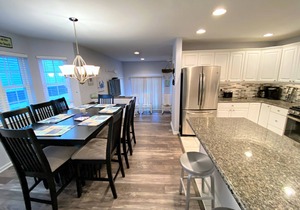 Landis Avenue facing large deck perfect for sunbathing or relaxing. Nice short walk to the beach!
