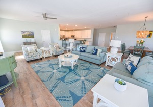 Lovely home, wraparound porch, waterfront, pools, beach, pet friendly!