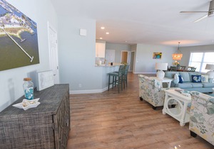 Lovely home, wraparound porch, waterfront, pools, beach, pet friendly!