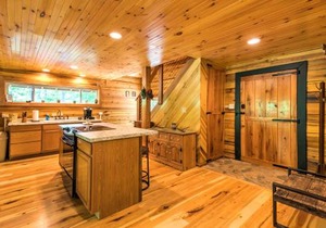 Lyndhurst Cabin on Farm with Pond and Stocked Stream!