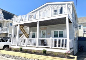 MDW OPEN! STEPS TO BEACH & BOARDWALK! Spacious porch! Updated & clean!