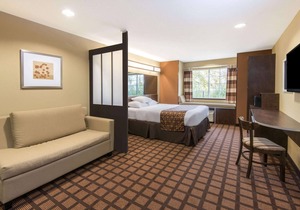 Microtel Inn & Suites by Wyndham North Canton