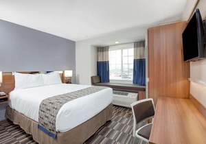 Microtel Inn & Suites by Wyndham Philadelphia Airport Ridley