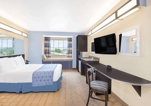 Microtel Inn & Suites by Wyndham Waynesburg