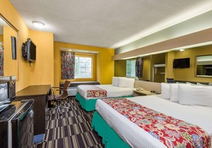 Microtel Inn & Suites by Wyndham Riverside