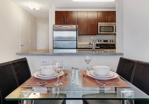 Modern 1BR | Full Kitchen | W/D | NYC Views | by GLS