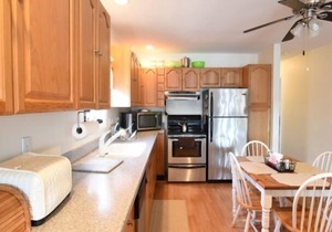 Montego Bay Community BAY VIEW 4 BR 2 Bath w/screened porch! 2 large community pools & tennis