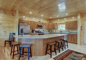 Mountain view, sleeps 14, pool table, arcade game, and hot tub! Plenty of space!