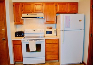 ⛷️⛱️⛰️Mt. Maplewood Lake Home❤️Budget★3BR★HotTub★Fireplace★Games★Dogs+