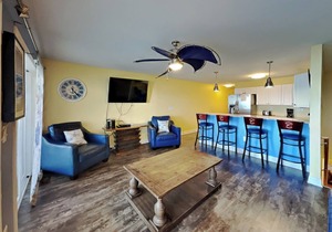 New 4 Bedroom 2 Bath Waterfront Condo - Sleeps up to 10 Max - CON 111