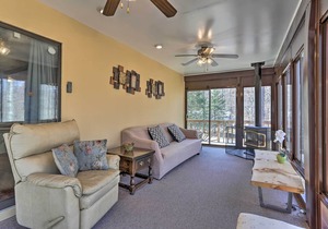 NEW! Pet-Friendly Pocono Paradise w/ Lake Access!
