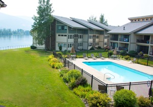 Newly remodeled condo in Sandpoint, Idaho with boat slip on lake Pend Orielle