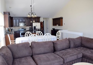 Nice Beach Block townhouse, upgraded for 2022