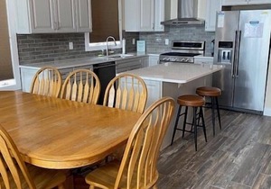 Nice Pleasure Avenue Townhouse