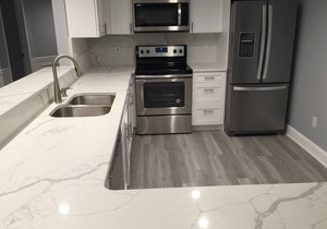 OCEAN FRONT BLDG-RENOVATED 2BDRM/2 FULL BATH - Seapointe Village W/Private Beach