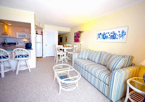 Ocean Hideaway 406-Oceanfront 18th St, Free WiFi, Elev, W/D, AC