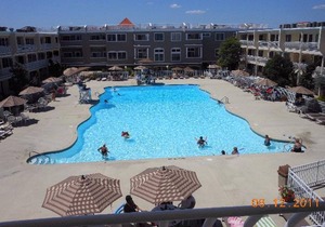 OCEANFRONT Condo W/ Private Beach, Heated Pool - Best View - 2 Bedroom 1 Bath